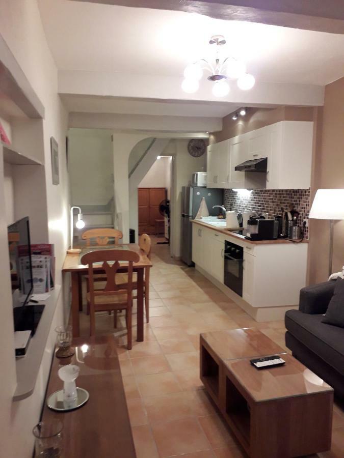 Maison De Village Bagnols-en-Forêt Kültér fotó